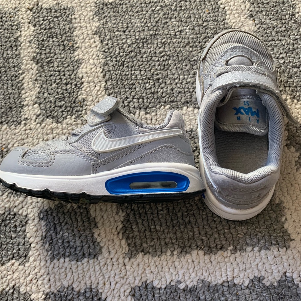 Nike toddler air max